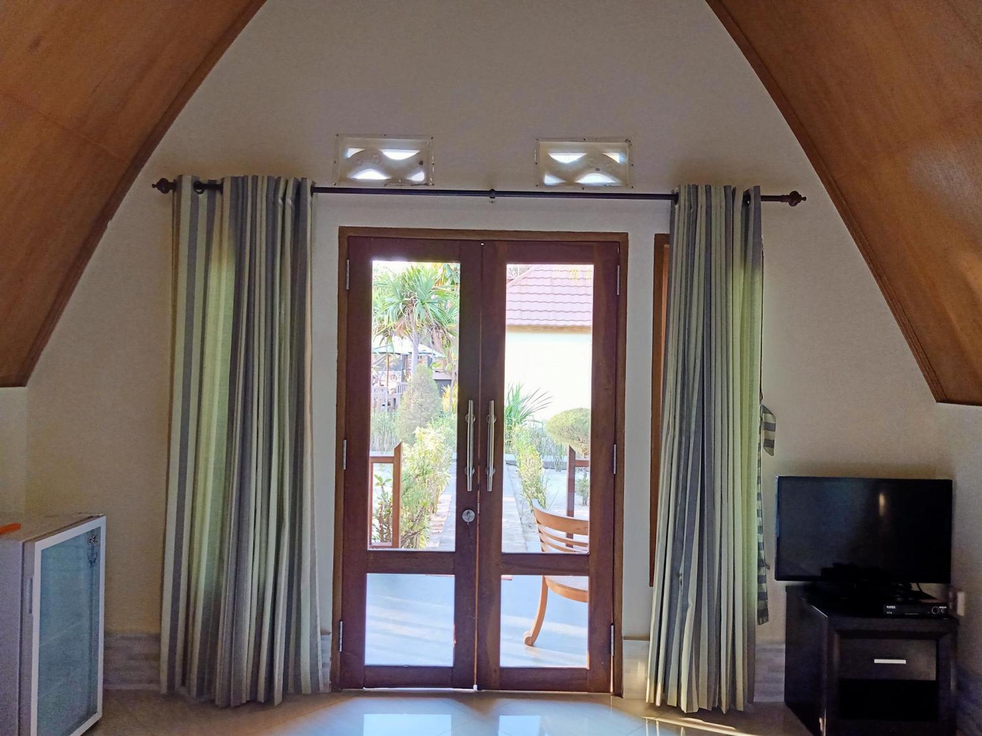 Two Brothers Bungalows Gili Meno Rum bild